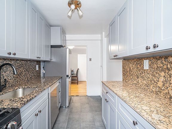 2nd image of 147-14 84th Rd APT 5A