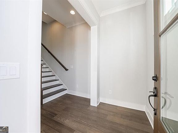 2nd image of 3002 Clayton St