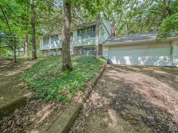 10820 Clayton Ct, Rolla, MO 65401