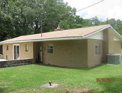 2nd image of 902 SW Paul Pearce Ln