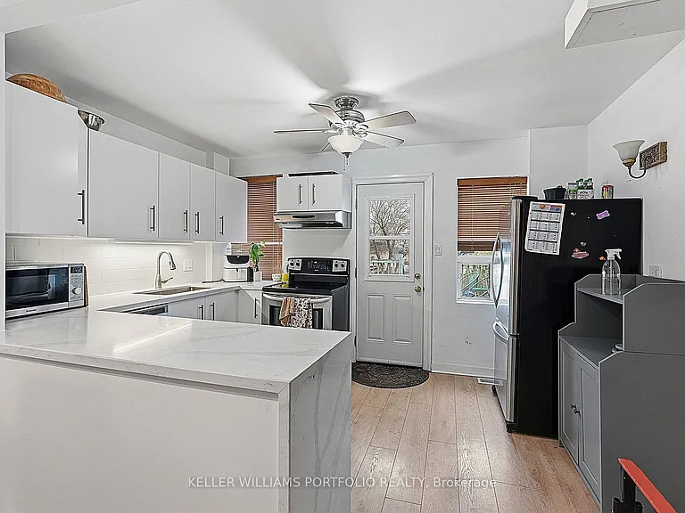 15 Myrtle Ave — Photo 13