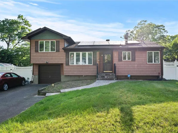 20 Brenner Road, Coram, NY 11727