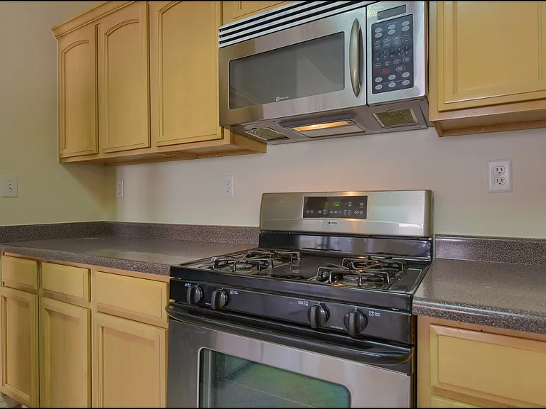 7077 Luz De Sol Dr — Photo 24