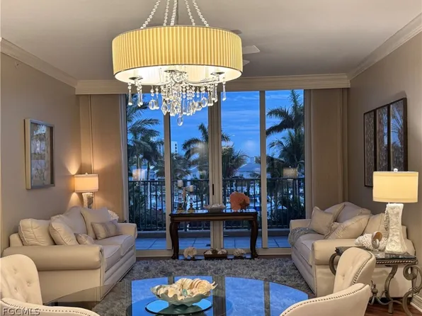 3426 Hancock Bridge Pkwy APT 303, North Fort Myers, FL 33903