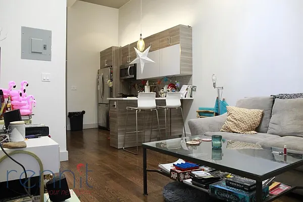 Rented by Rennit Inc. | media 15