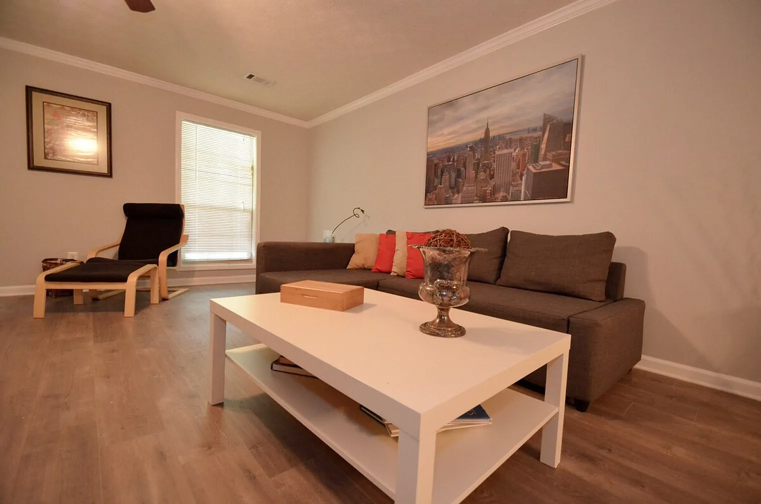 2 bed, 2.0 bath, 1732 sqft, $3,238 — Photo 4