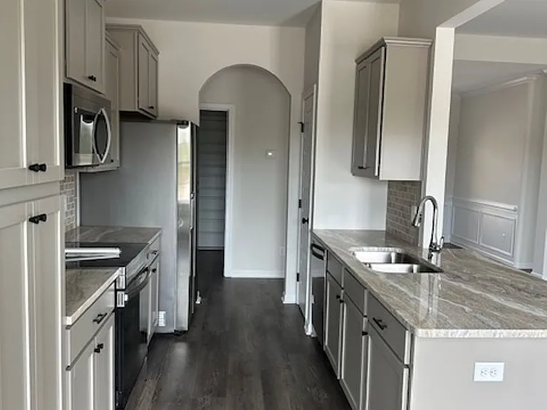 1479 SE Arnold Dr — Photo 8