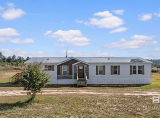 21990 Creekfront Dr, Robertsdale, AL 36567