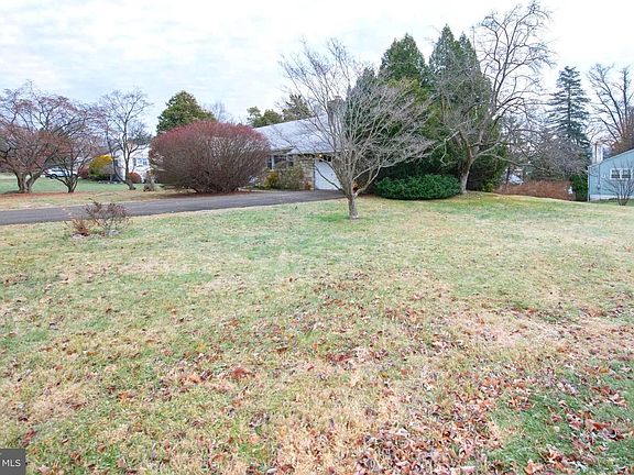 3rd image of 1300 Kirks Ln