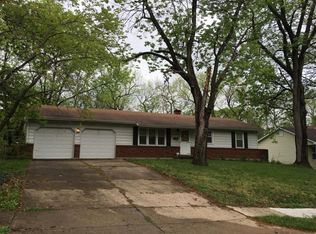 8006 Elm Ave, Raytown, MO 64138