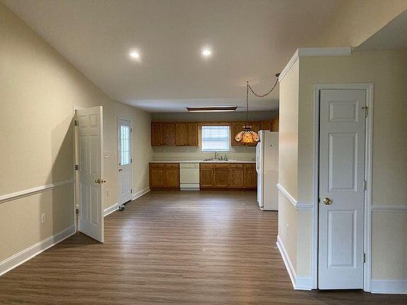 3rd image of 359 Christian Dr NW