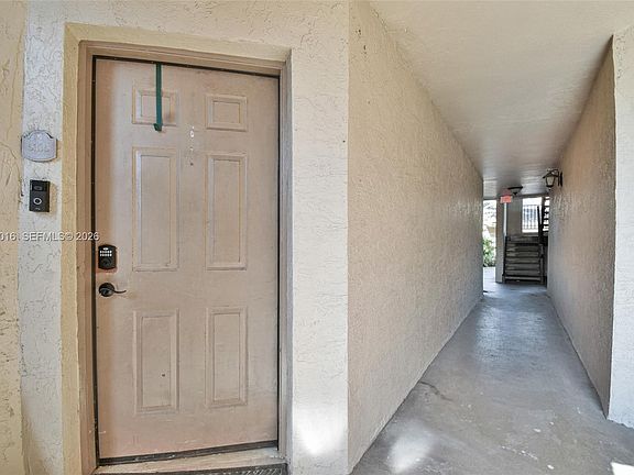 4th image of 2866 S University Dr APT 5105