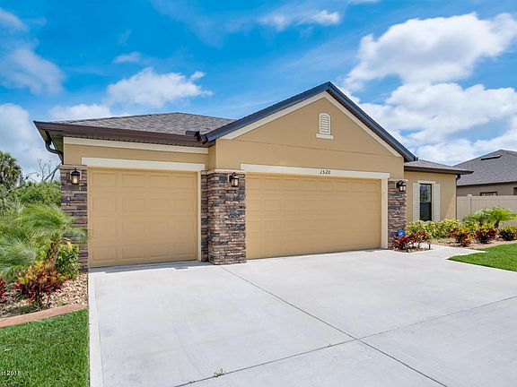 2nd image of 1520 Scout Dr