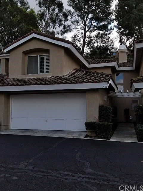 1st image of 1918 E Calico Dr