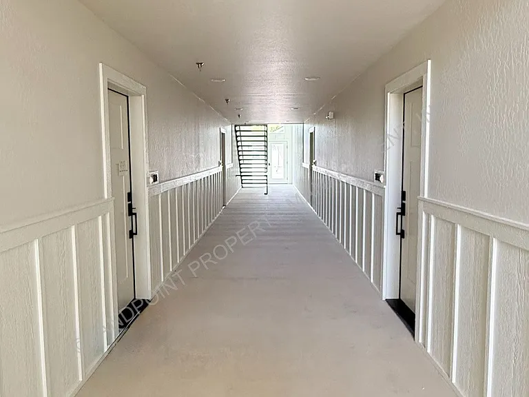 424 S Olive Ave #104 — Photo 9
