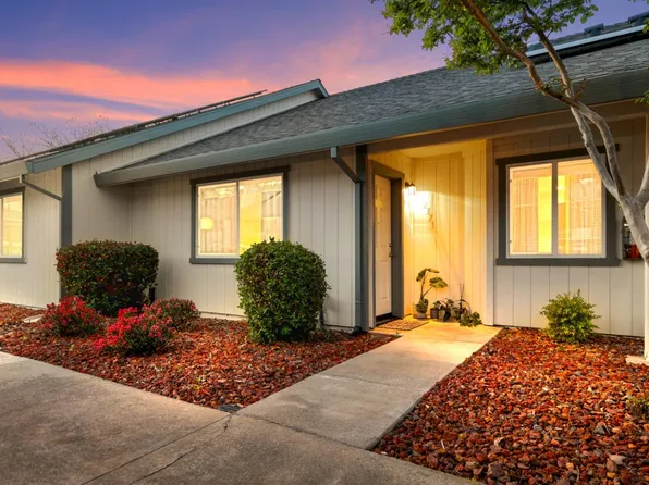2371 Alta Garden Ln, Sacramento, CA 95825