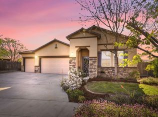 15717 W Botelho Ave, Kerman, CA 93630
