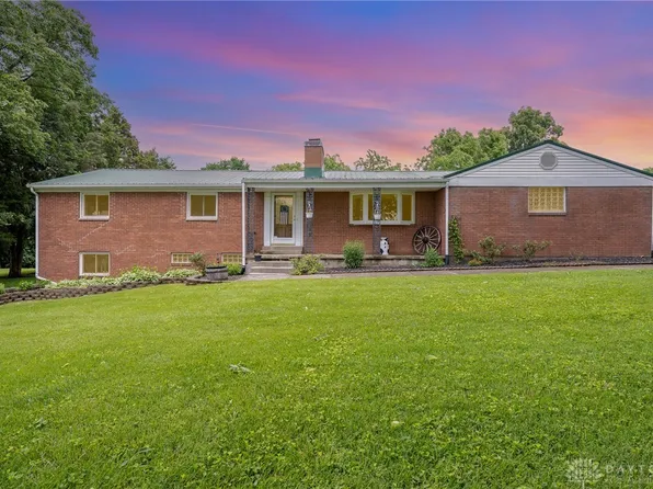 9004 Haddix Rd, Fairborn, OH 45324