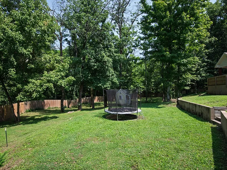 4036 Creekside Dr — Photo 44