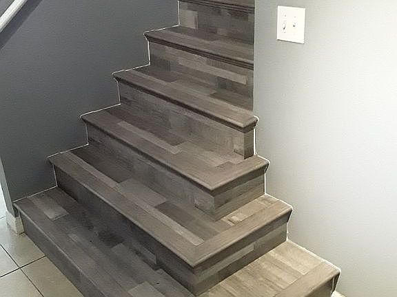 foyer stairs up