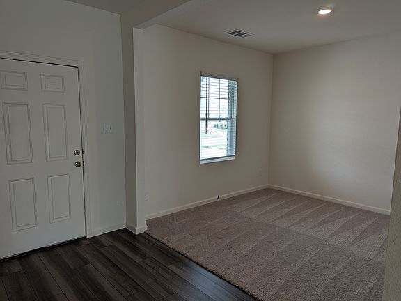 Entry/Foyer