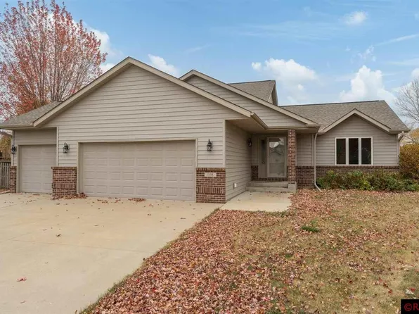 108 Inverness Ct, Mankato, MN 56001