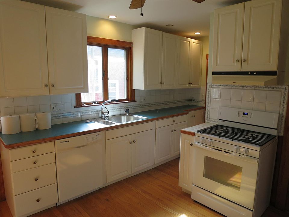 1st image of 136-138 North St #2