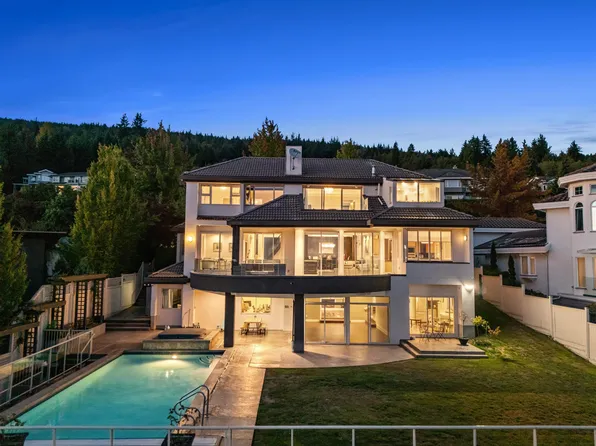 1526 Chippendale Ct, West Vancouver, BC V7S 3G6