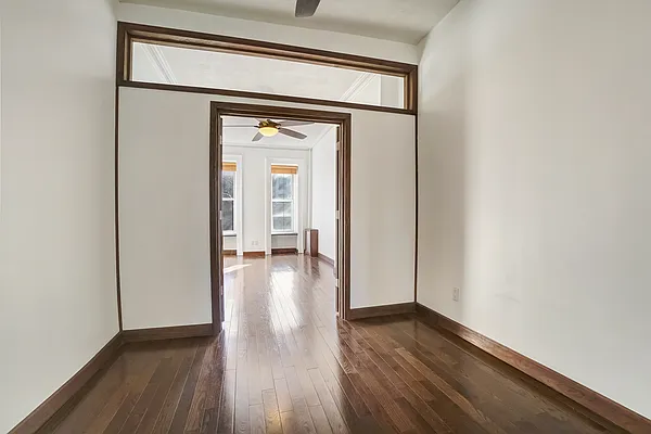 Rented by Twyford Real Estate | media 10