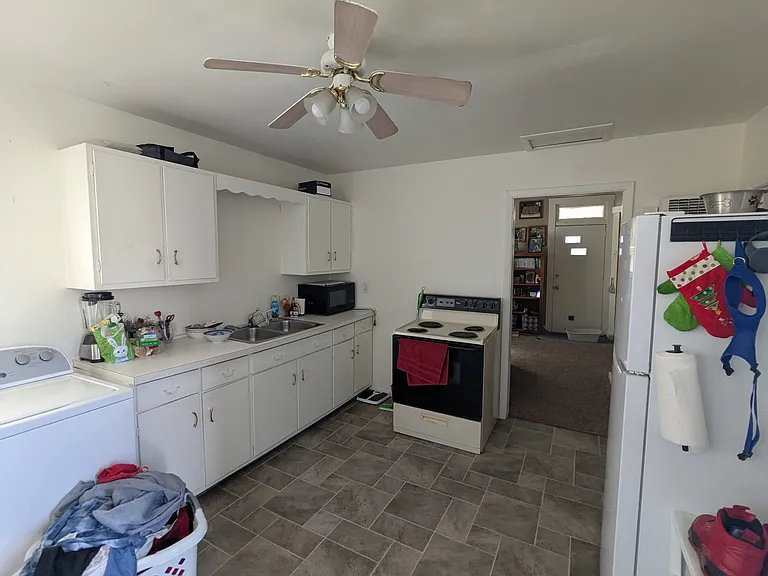 114 S Madison St #2 — Photo 3