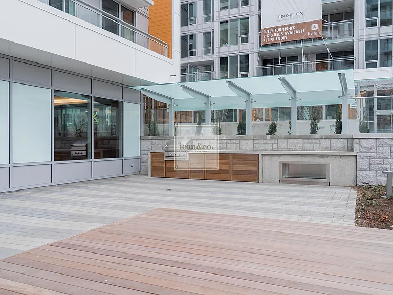 455 SW Marine Dr #3 — Photo 5