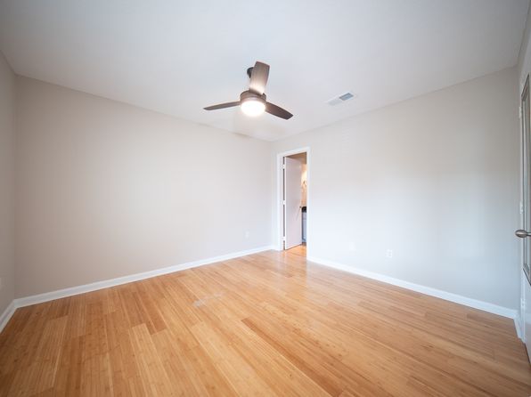 265 Alexandra Dr UNIT 8