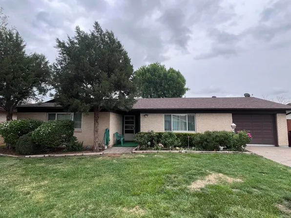 1005 Avenida Del Sumbre, Roswell, NM 88203