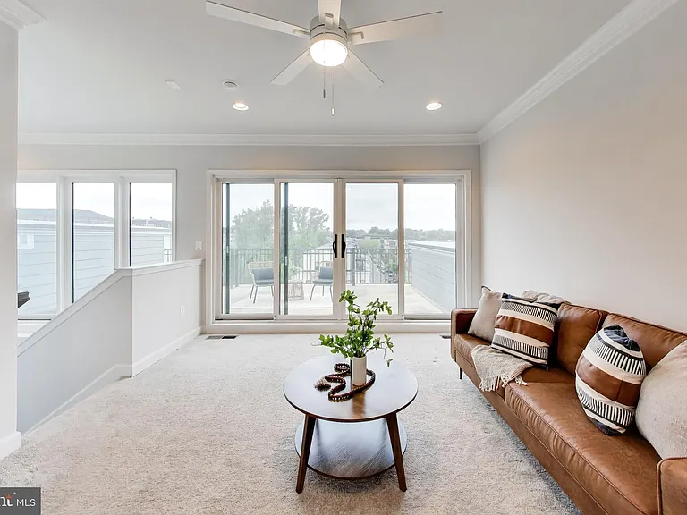 517 Windboard Way — Photo 30