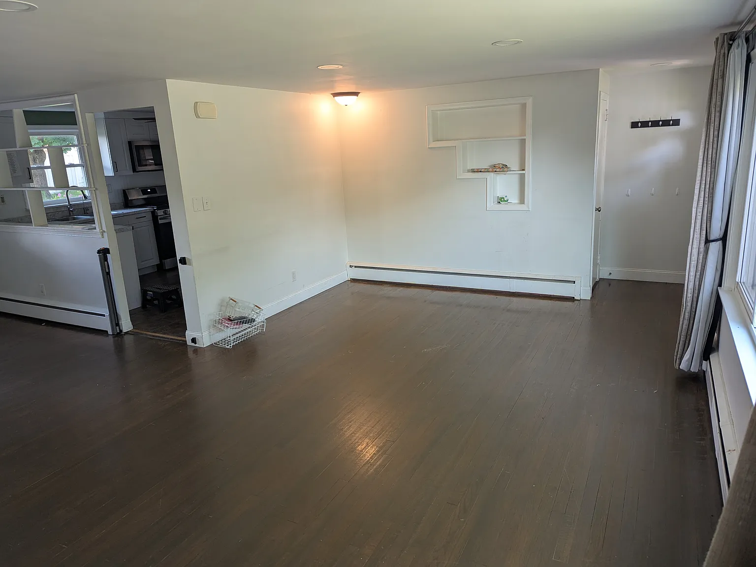 2 bed, 1152 sqft, $2,000 — Photo 2
