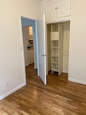 Rented by Manhattan Flats | media 23