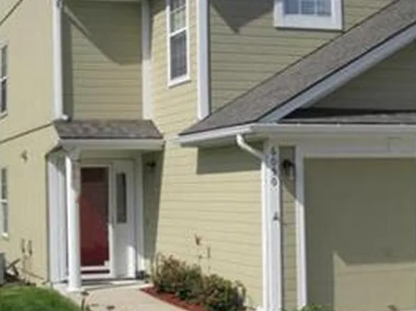 6050 NE Moonstone Dr #9-A, Lees Summit, MO 64064