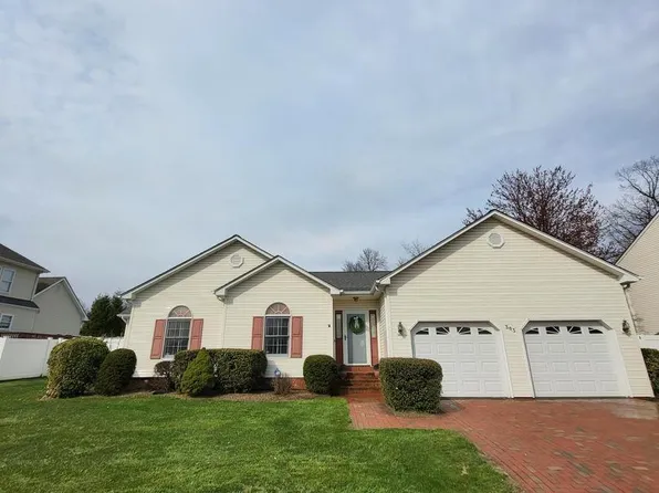 303 Asbury Rd, Winchester, VA 22602