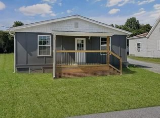 153 Martin Luther King Dr, Adairsville, GA 30103