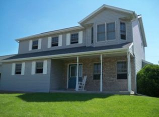 4022 S Sheffield Rd, Bartonville, IL 61607