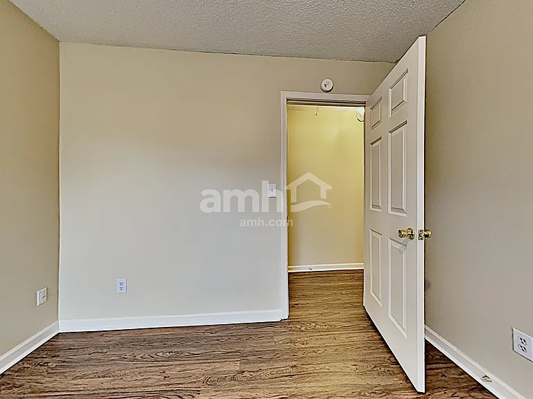 9289 Oakengate Cv — Photo 14