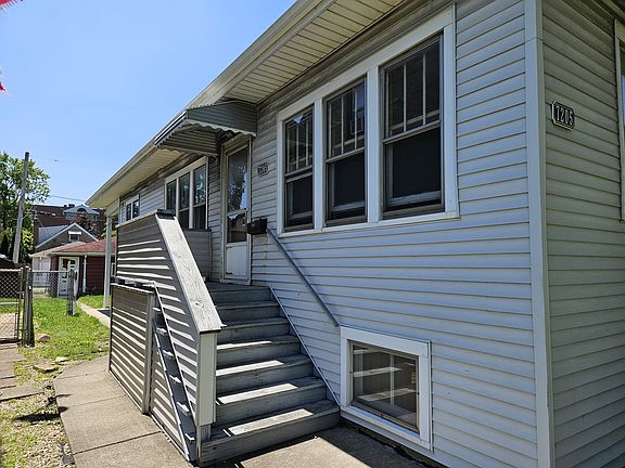 2nd image of 7205 W Ibsen St