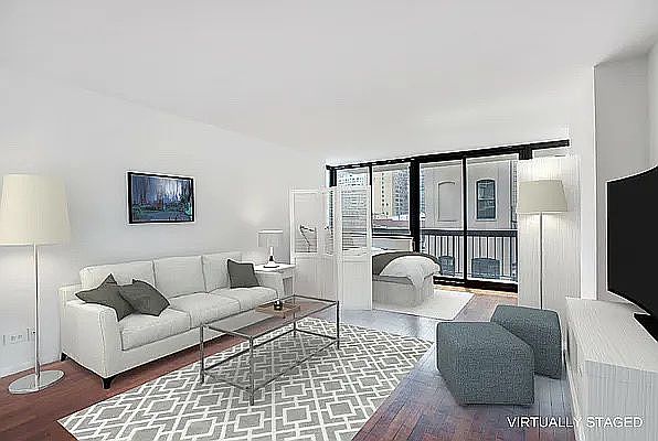 1st image of 330 E 75th St APT 6D