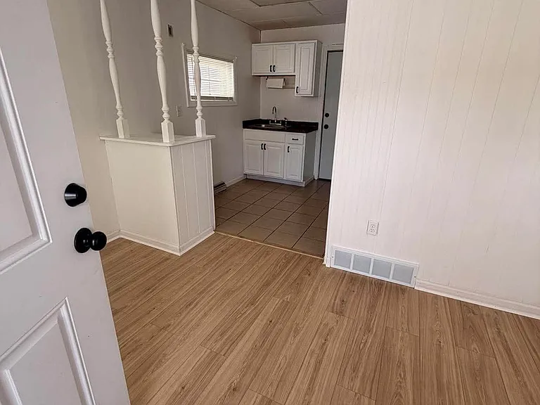 903 W 26th St #1 — Photo 2