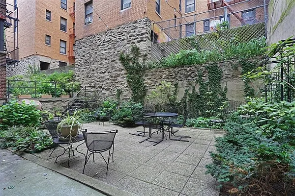 Sold by Corcoran | media 6