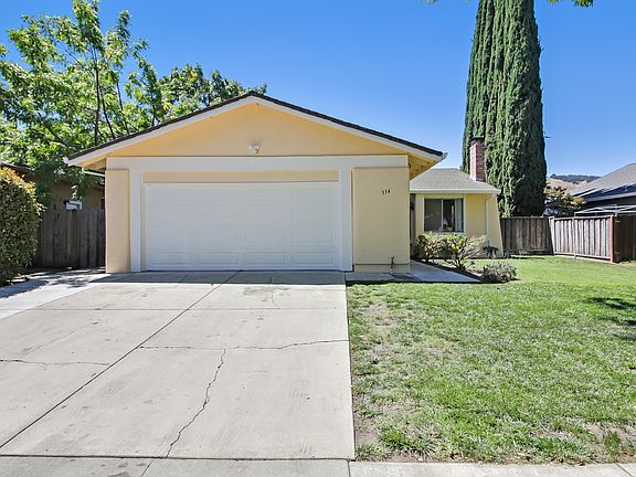 3rd image of 334 Oakberry Way