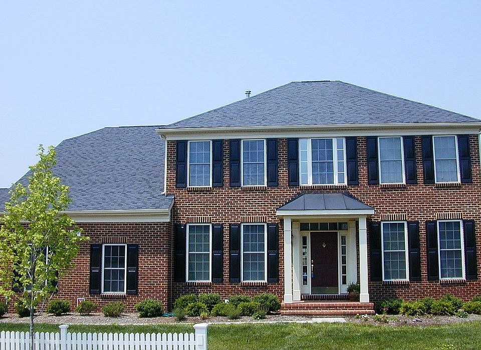 FANTASTIC BRICK FRONT COLONIAL