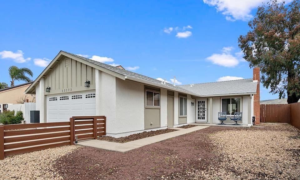 1st image of 13173 Avenida Grande
