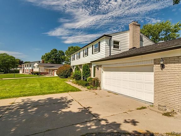 2nd image of 5348 Centerbrook Dr