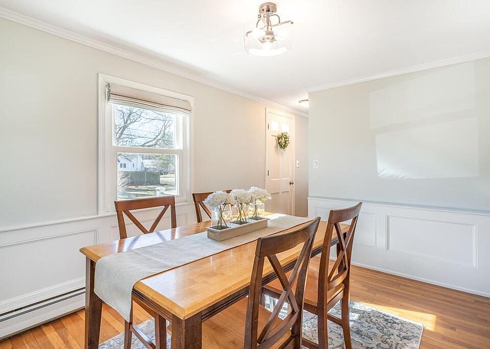3 Jewett Rd Beverly, MA, 01915 Apartments for Rent Zillow